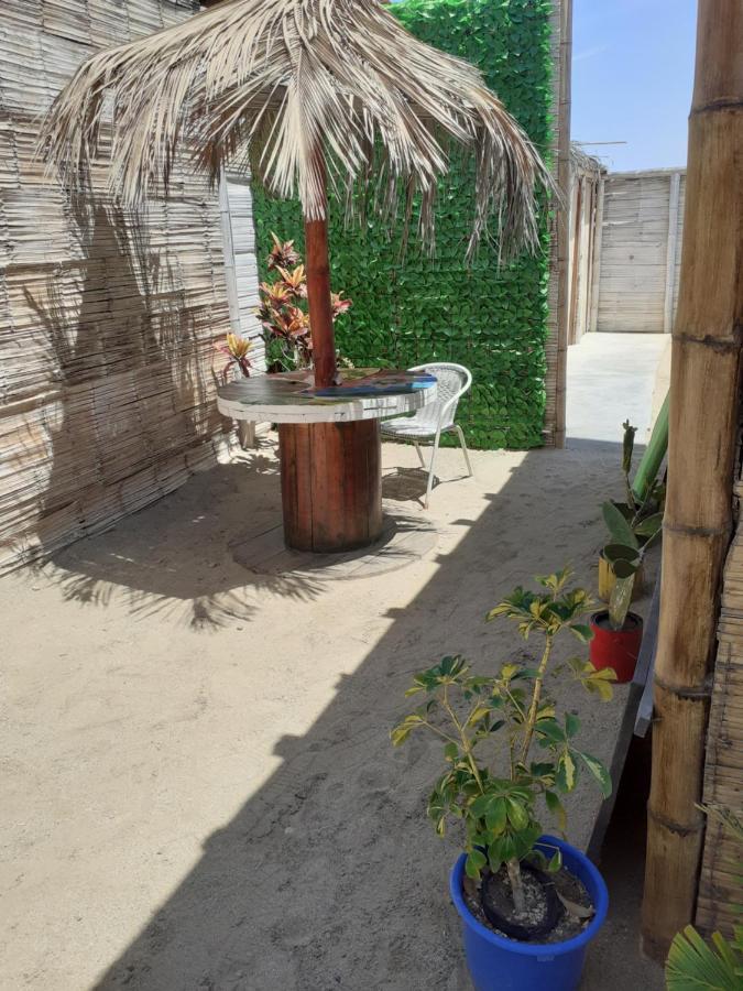 Pepon Surf Camp Hotel Mancora Exterior photo