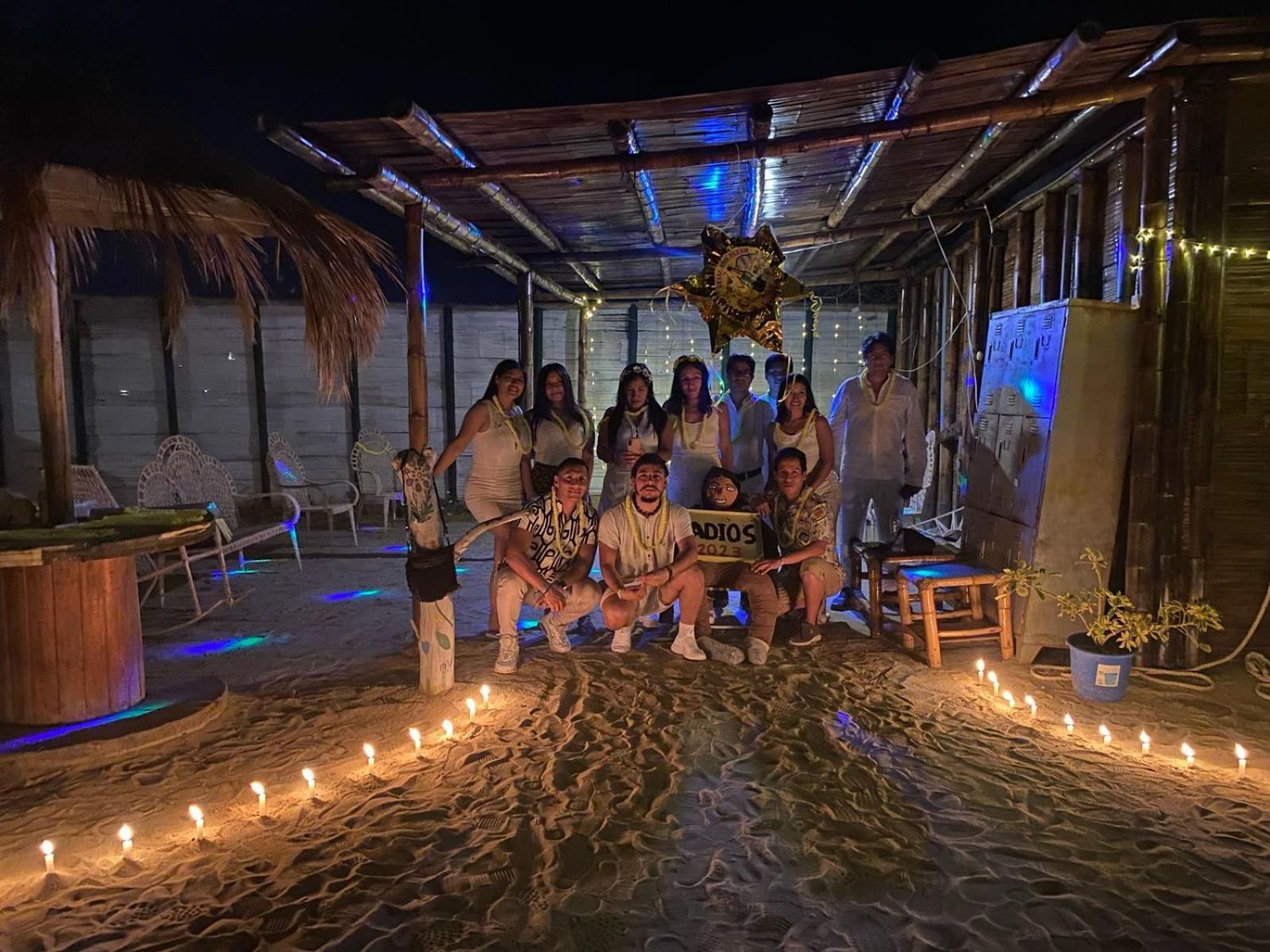 Pepon Surf Camp Hotel Mancora Exterior photo