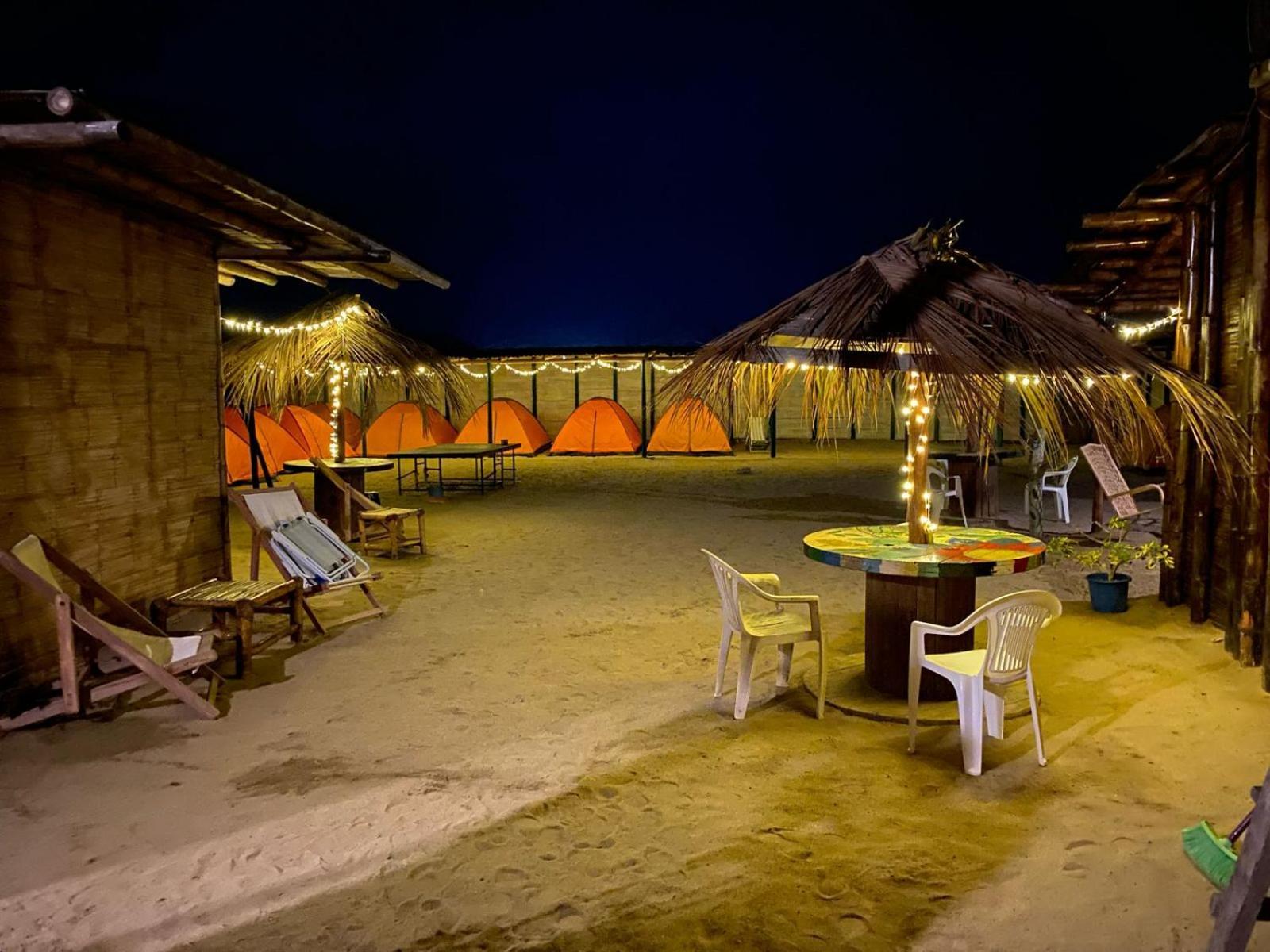 Pepon Surf Camp Hotel Mancora Exterior photo